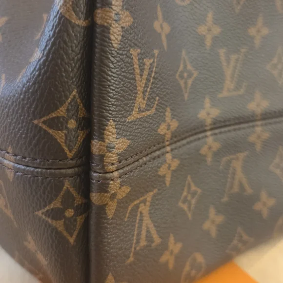 AUTHENTIC LOUIS VUITTON Classic Monogram in Brown and Tan GRACEFUL MM - Picture 8 of 17
